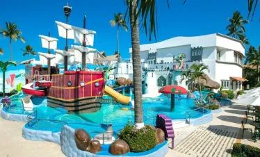 Crown Paradise Club Puerto Vallarta