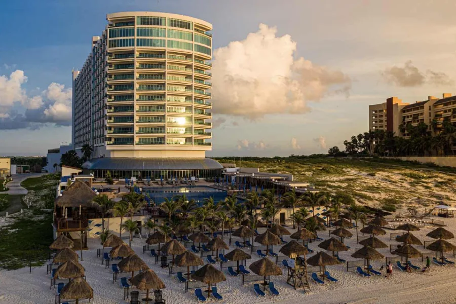 Seadust Cancun Family Resort