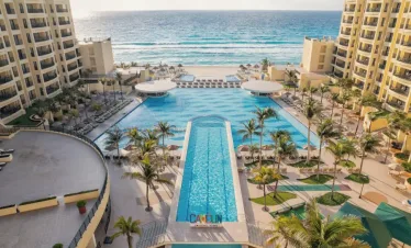 The Royal Sands